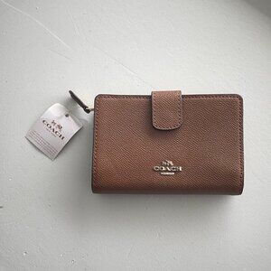 Coach Corner Zip Wallet in Crossgrain Leather - Gold/Saddle